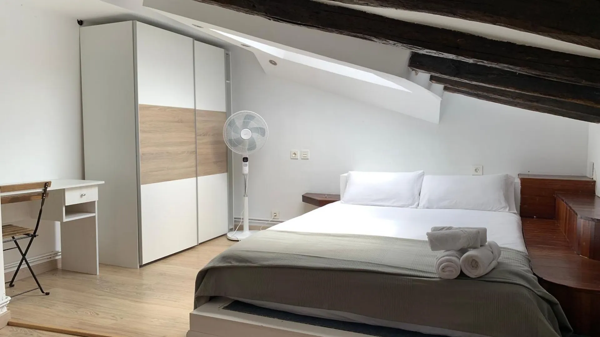 Homestay Precioso Atico En Casco Viejo Apartment Bilbao