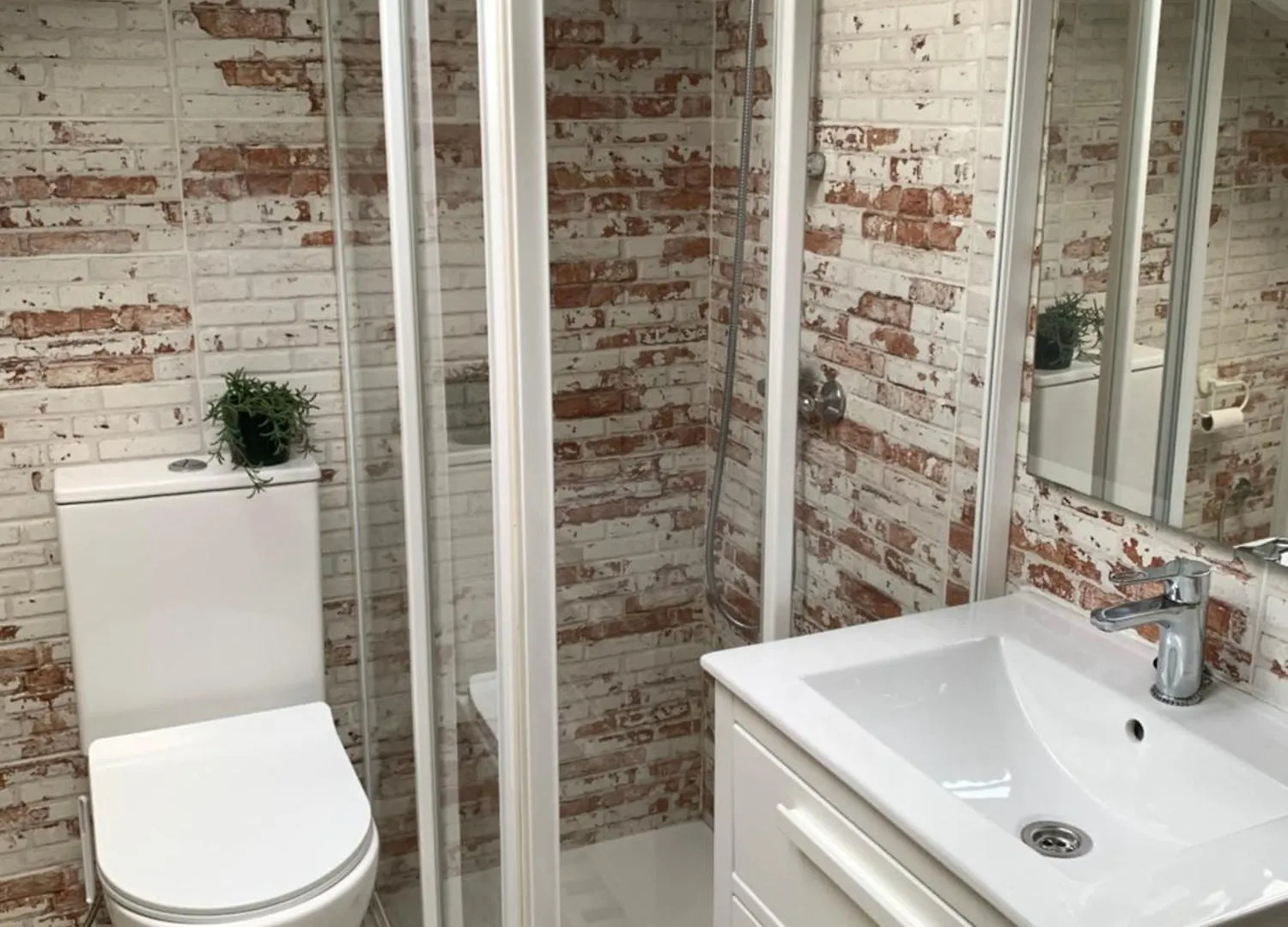 Homestay Precioso Atico En Casco Viejo Apartment Bilbao